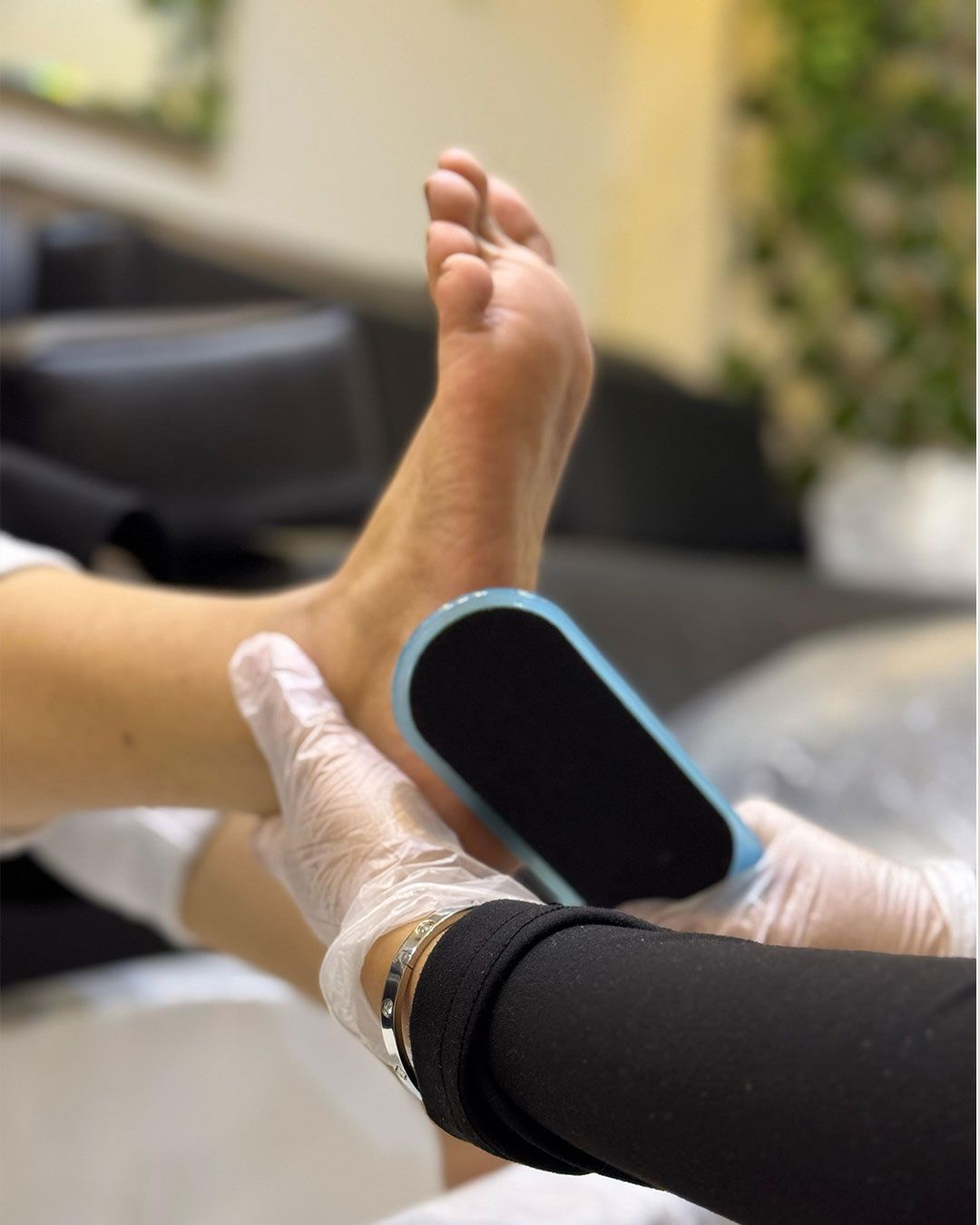 Exfoliación Profunda e Hidratación Intensiva Pies Medellín - DALIA OSORIO